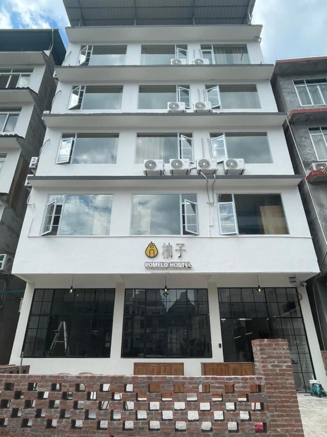 Pomelo Hostel Xingping Yangshuo Luaran gambar